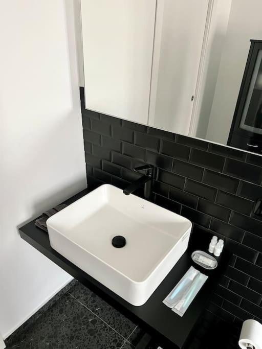 Casa Sassari - Vicino Porta Susa F.S. ตูริน ภายนอก รูปภาพ